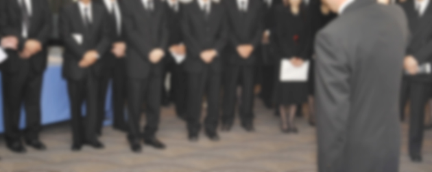 社葬やお別れの会に一般社員が参列する際の事前説明・打合せ