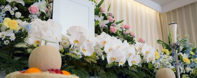 メロンのある祭壇